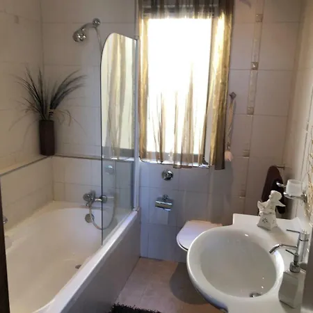 Beautiful 3 Bedroom Penthouse In Gzira- Pp23685 Gzira